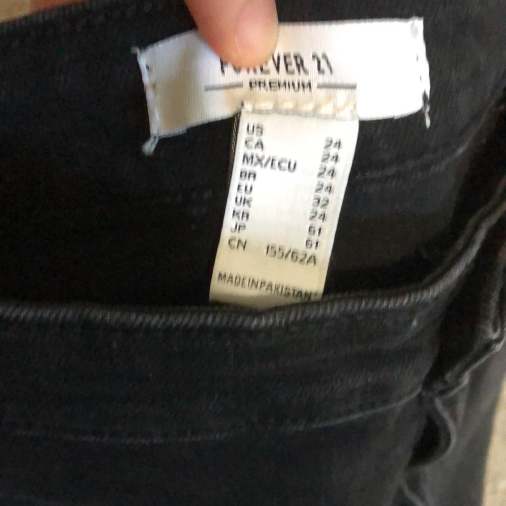 Forever21 Flare Jeans - Picture 3 of 3